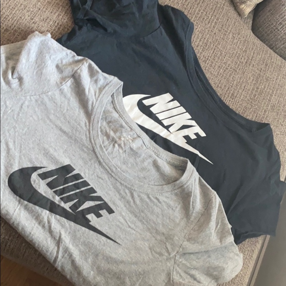 2 nike shirts